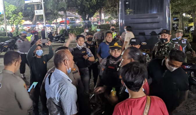 Dipicu Konvoi Ultah, Ormas FBR Vs PP Bentrok di Tangerang, 3 Orang Luka Bacok