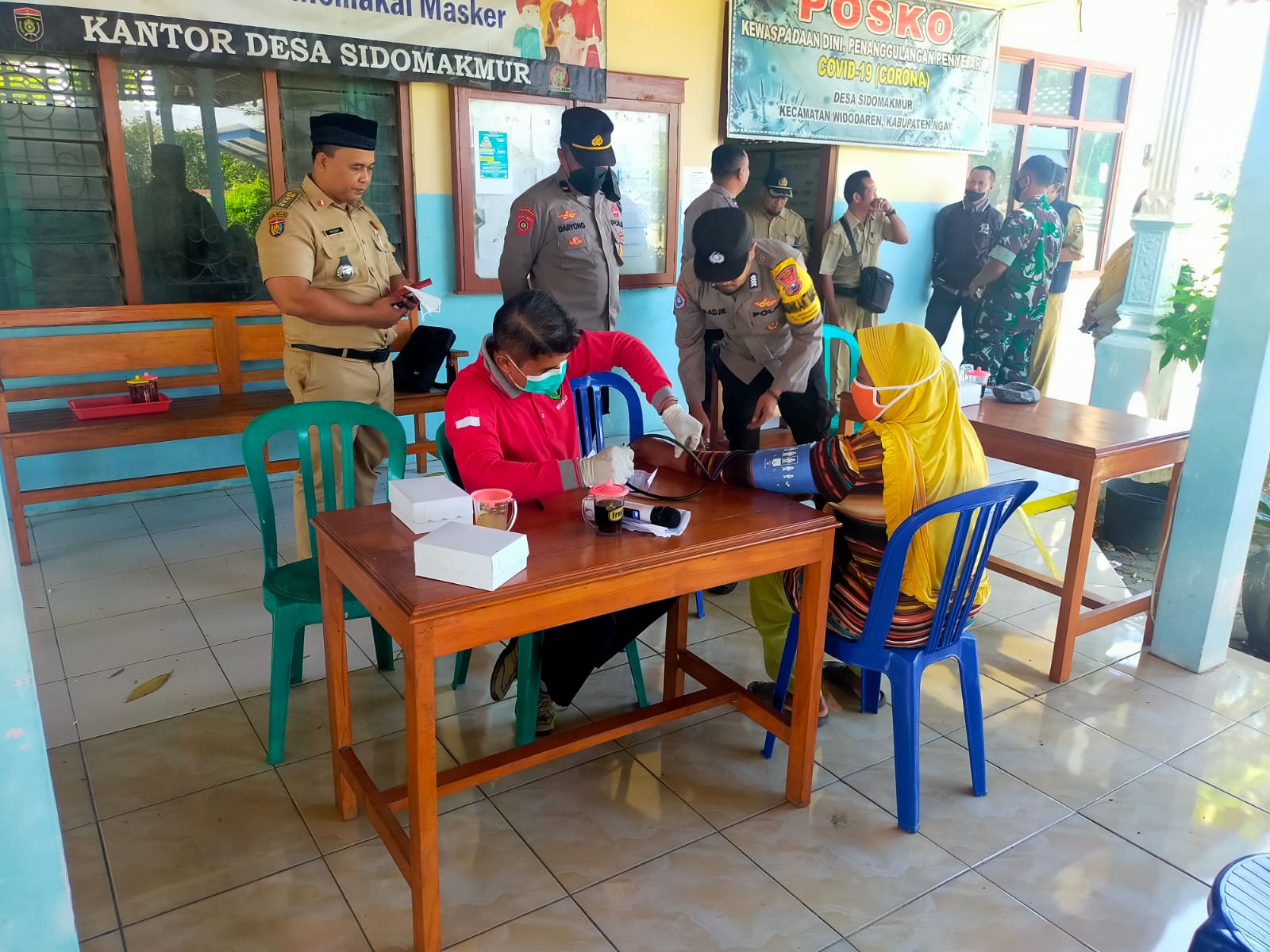 Polres Ngawi Gelar Vaksinasi Presisi di Kantor Desa Sidomakmur