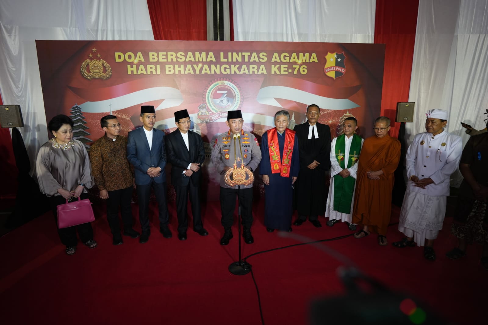 Doa Lintas Agama Polri Untuk Indonesia Yang Lebih Baik 