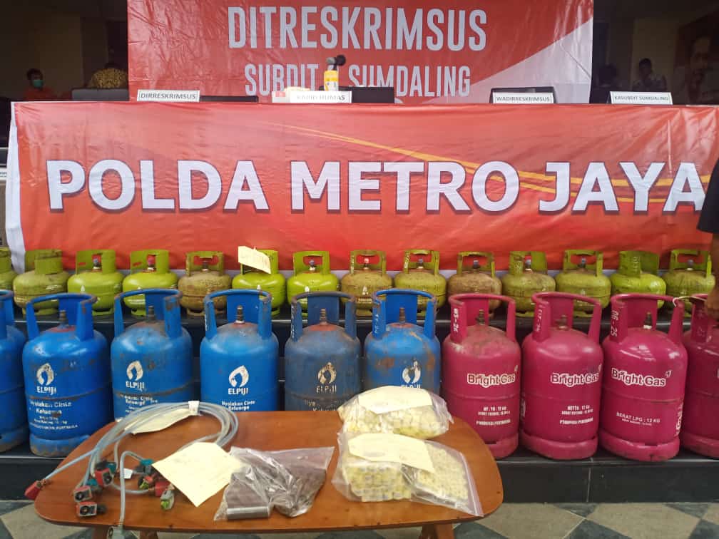 Ditreskrimsus Polda Metro Jaya Berhasil Ungkap Kasus Pengoplosan Gas Bersubsidi 