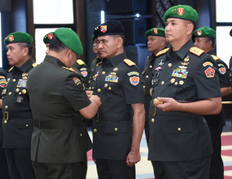 Dipimpin Kasad, Mayjen TNI Muhammad Zamroni Resmi Jabat Danpussenkav