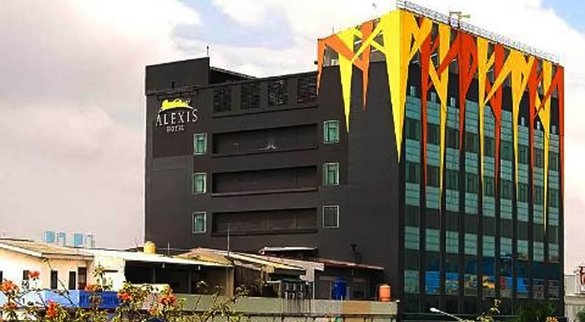  Hotel Alexis Ditutup, 1000 Karyawan Ditraining Hotel Syariah 