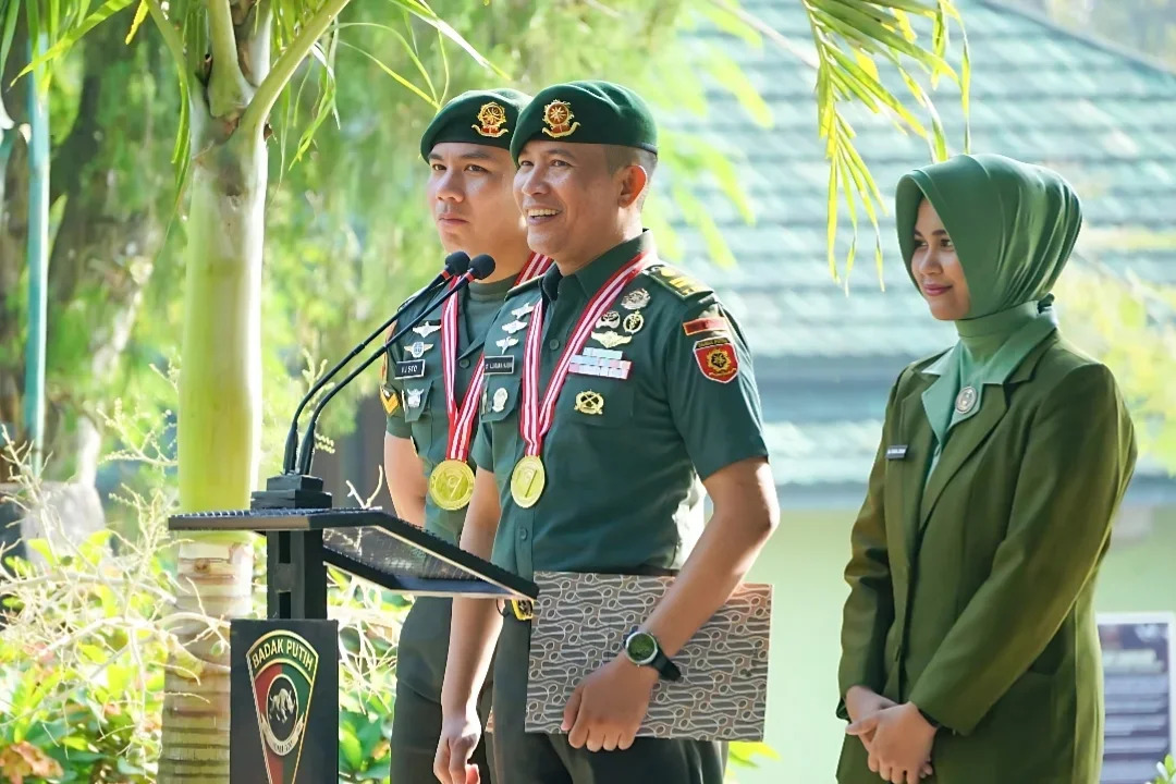 Tradisi Pelepasan Prajurit Yonif 320 Kostrad, Langkah Penuh Bangga Menuju Penugasan Baru