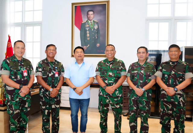 Mabes TNI Pererat Silaturahmi dengan Sesepuh Jenderal TNI (Purn) Moeldoko