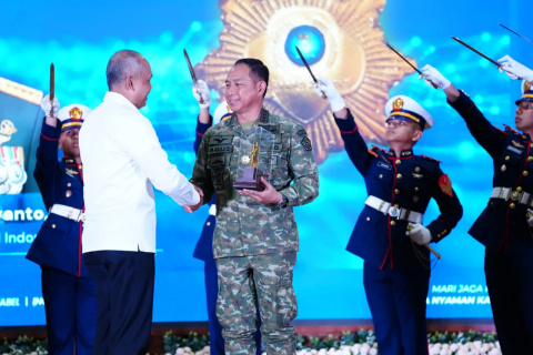 Panglima TNI Terima Penghargaan Adhibhakti Sanapati BSSN