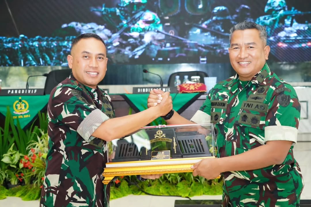 Taruna Akmil OJT di Divif 2 Kostrad, Belajar Jadi Perwira Tangguh