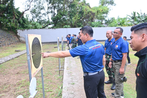 Lanud Hasanuddin Latihan Menembak Eksekutif Bersama Forkopimda