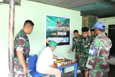 Kodim 1714/Puncak Jaya Gelar P4GN dan Tes Urin