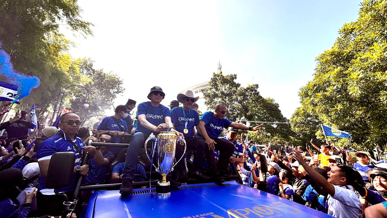 Lautan Biru Bobotoh Tumpah Ruah, Iwan Bule Speechless dan Bangga, Level Persib Sudah di Asia!