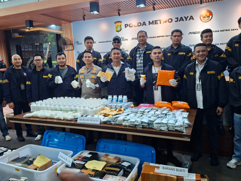 Subdit Indag Polda Metro Jaya Ungkap Obat Ilegal yang Dijual Langsung