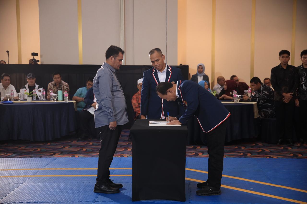 Ketum PBTI Letjen Richard Tampubolon Lantik Pengprov Maluku Utara 2026-2030