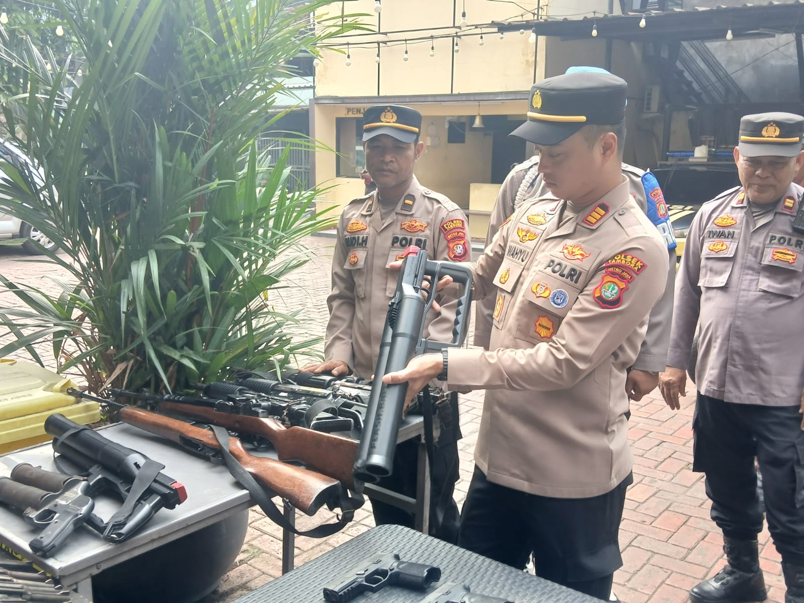 Kesiapan Sarana Dan Prasarana, Kapolsek Tambora Melakukan Giat Pengecekan