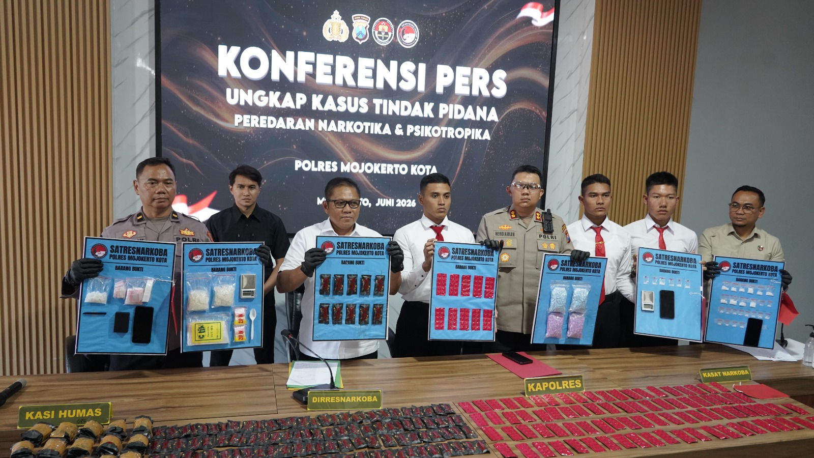 Polres Mojokerto Kota Ungkap Narkoba 330 Catride Vape Berisi Etomidate