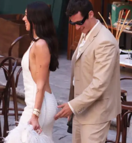 Mewah Gaun Pengantin Dua Lipa, Biaya Pernikahan Rp28 Miliar di Sisilia