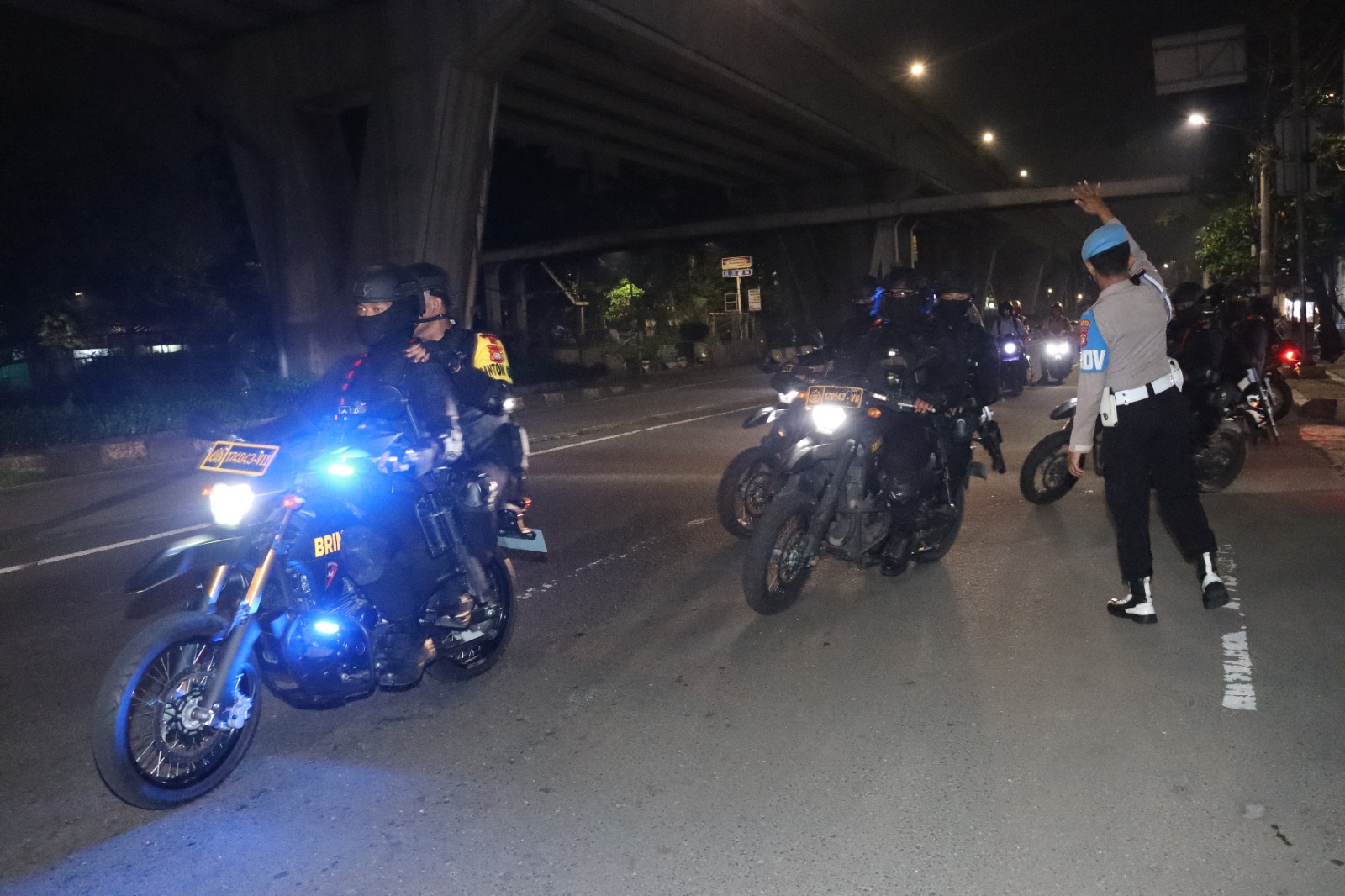 Patroli Skala Sedang dan Razia Kejahatan Jalanan, Polres Jakbar Perkuat Kamtibmas Malam
