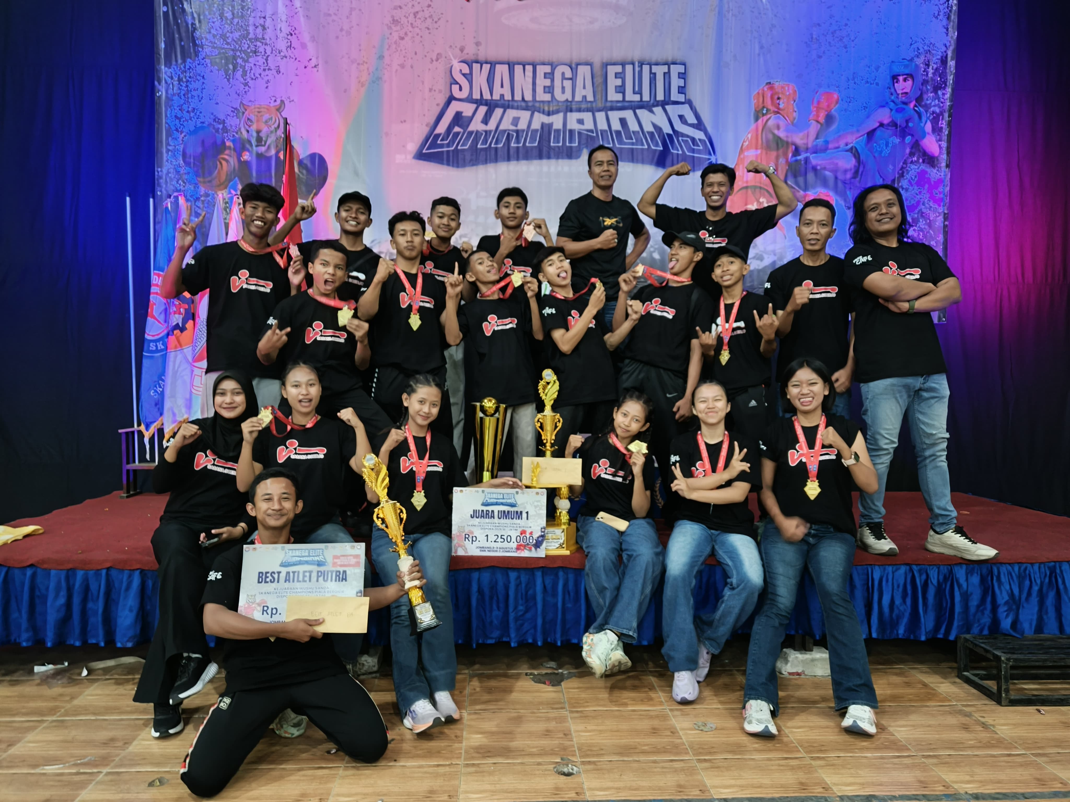 Pertahankan Juara Umum, Wushu Ngawi Borong 12 Emas di Kejuaraan Sanda Jombang